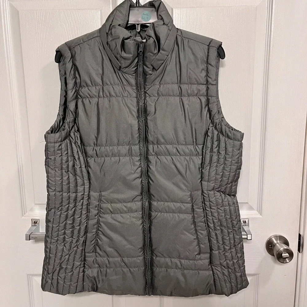 New York & Company Womens Puffer Vest Gray Quilted Zip Up Sleeveless Jacket L